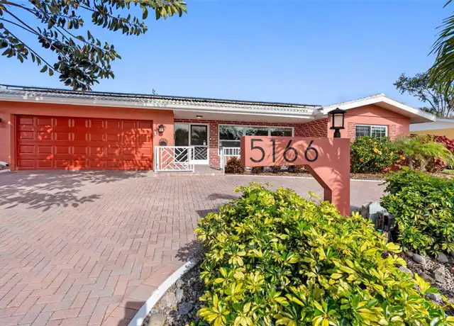 Property at 5166 39th St S, Saint Petersburg, FL, 33711, 4 beds, 2 baths, [object Object]