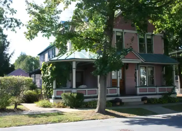 Property at 39 Ludlow St, Saratoga Springs, NY, 12866, 1 bed, 1 bath, [object Object]