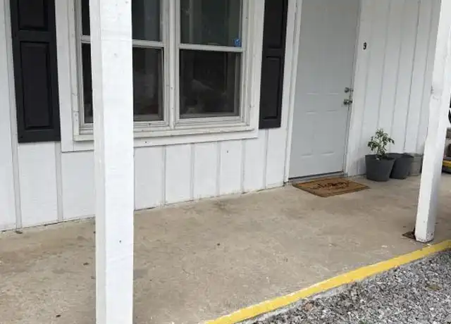 Property at 604 W Jackson St Unit 9, Warsaw, MO, 65355, 2 beds, 1 bath, [object Object]