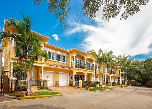 Photo of 3200 Stirling Rd, Hollywood, FL 33021