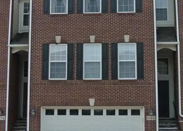 Property at 646 Cherry Orchard Rd, Canton, MI, 48188, 3 beds, 2.5 baths, [object Object]