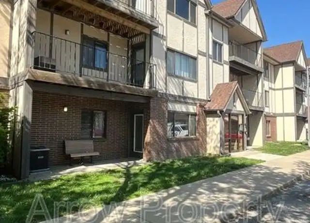 Property at 2334 N 44th St Unit 17, Lincoln, NE, 68504, 2 beds, 2 baths, [object Object]