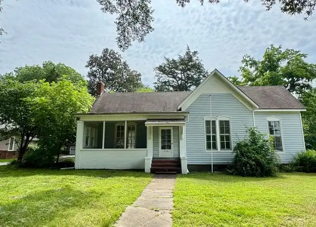 Property at 216 S McCombs St, Martin, TN, 38237, 3 beds, 2 baths, [object Object]