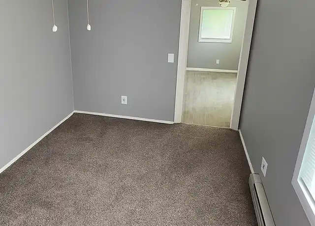 Property at 801 Wright St Unit 805, Huntington, IN, 46750, 1 bed, 1 bath, [object Object]
