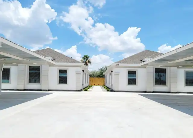 Property at 7102 N 56th Ln Unit 3, Mission, TX, 78573, 2 beds, 2 baths, [object Object]