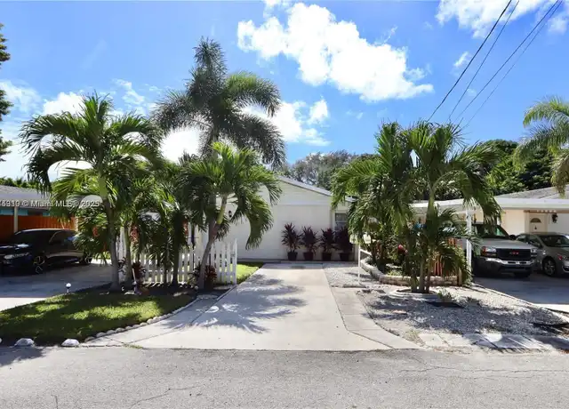 Property at 2490 NE 184th St Unit 2490, North Miami Beach, FL, 33160, 1 bed, 1 bath, [object Object]