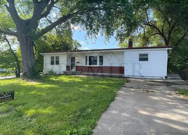 Property at 622 Christopher St, Warrensburg, MO, 64093, 5 beds, 2 baths, [object Object]