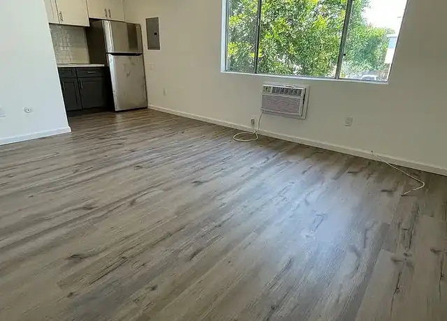 Property at 18561 Prairie St, Northridge, CA, 91324, 0 beds, 1 bath, [object Object]