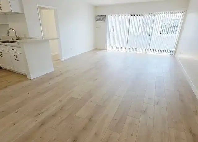 Property at 18561 Prairie St, Northridge, CA, 91324, 1 bed, 1 bath, [object Object]