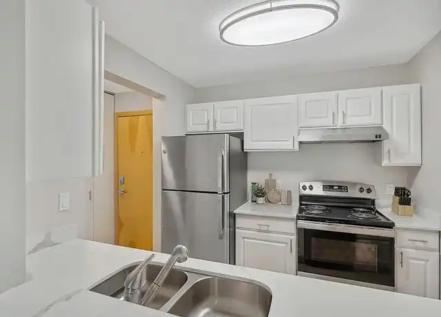 Property at Arrive Inglewood Trails - 3200 Inglewood Ave S, Minneapolis, MN, 55416, 1 bed, 1 bath, [object Object]