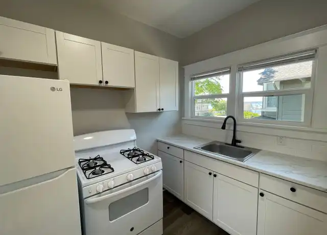 Property at 2232 Hoyt Ave Unit 3, Everett, WA, 98201, 1 bed, 1 bath, [object Object]