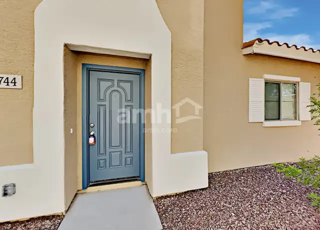 Property at 4744 E Laurel Ave, Gilbert, AZ, 85234, 4 beds, 3 baths, [object Object]