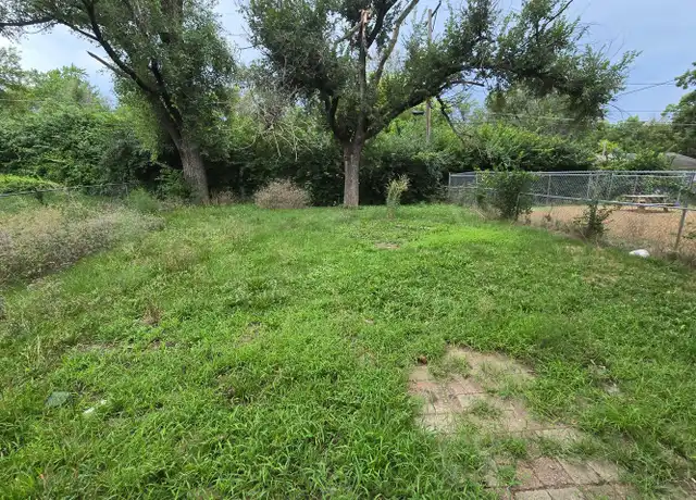 Property at 3113 SE Humboldt St, Topeka, KS, 66605, 3 beds, 1 bath, [object Object]