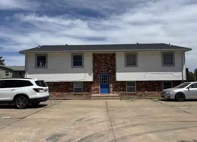 Property at 208 N Brunswick St #1, Wichita, KS, 67212, 2 beds, 1 bath, [object Object]
