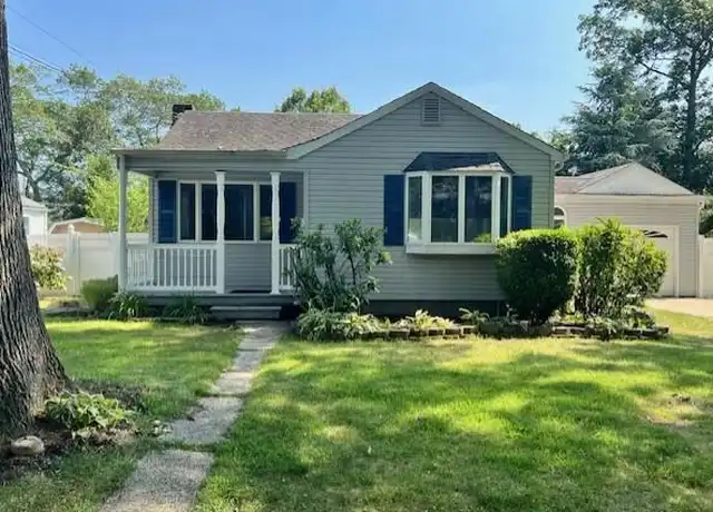 Property at 505 Lynn Ave, East Northport, NY, 11731, 2 beds, 1 bath, [object Object]