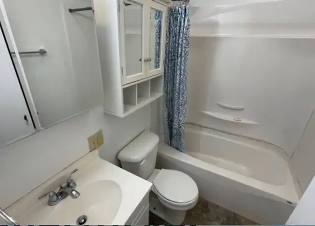 Property at 340 6th Ave Unit 4, Huntington, WV, 25701, 1 bed, 1 bath, [object Object]