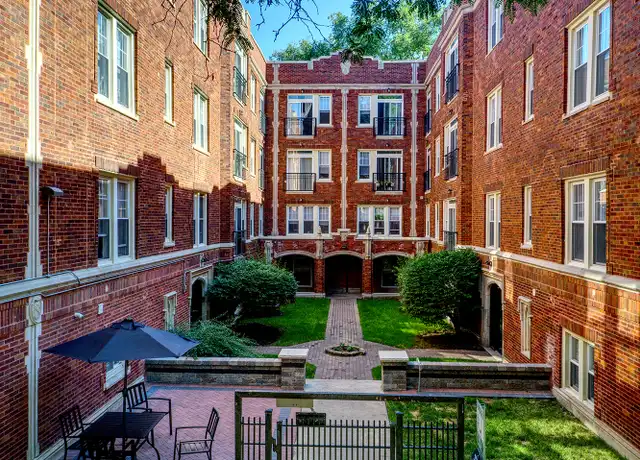 Property at 7330 N Damen Ave Unit 3, Chicago, IL, 60645, 3 beds, 2 baths, [object Object]