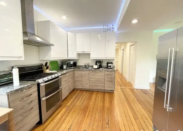 Property at 112 Hillside St Unit 9, Boston, MA, 02120, 5 beds, 2 baths, [object Object]