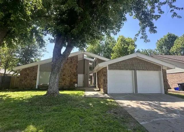 Property at 10405 Bayberry Dr, Oklahoma City, OK, 73162, 3 beds, 2 baths, [object Object]