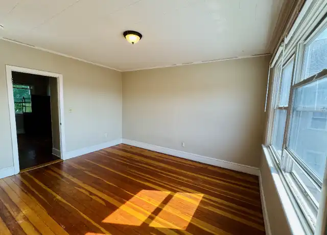 Property at 45 Slater St Unit 2S, Fall River, MA, 02720, 3 beds, 1 bath, [object Object]
