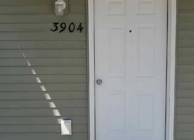 Property at 3904 Vale Dr, Traverse City, MI, 49686, 2 beds, 1.5 baths, [object Object]