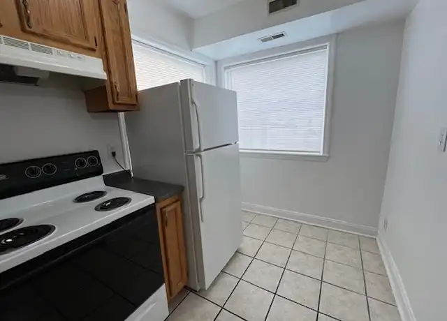 Property at 311 Roane St, Charleston, WV, 25302, 1 bed, 1 bath, [object Object]