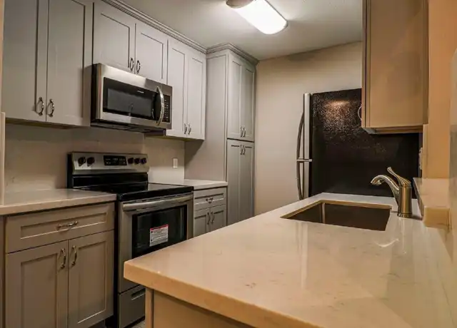 Property at 1100 Augusta Dr Unit A6, Houston, TX, 77057, 1 bed, 1 bath, [object Object]