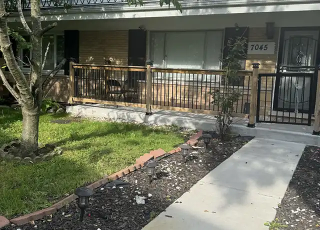 Property at 7045 W Carol Ave, Niles, IL, 60714, 3 beds, 2.5 baths, [object Object]