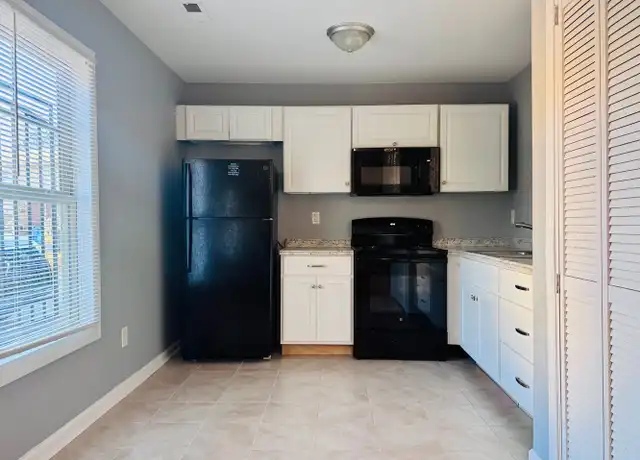Property at 630 Middle St Apt 3, Durham, NC, 27703, 2 beds, 1 bath, [object Object]
