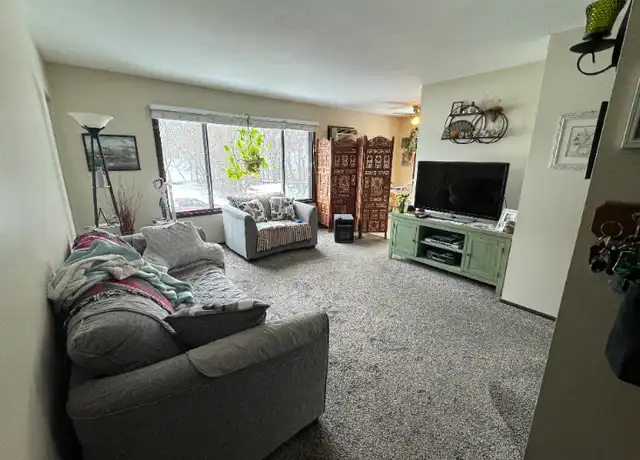 Property at 117 York Rd Unit 3, Edgerton, WI, 53534, 2 beds, 1 bath, [object Object]