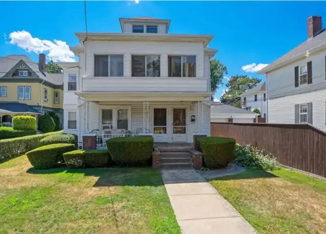 Property at 182 Eaton St Unit 182 Eaton 1st Floor, Providence, RI, 02908, 2 beds, 1 bath, [object Object]
