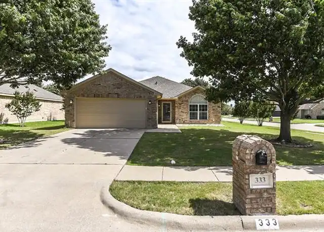 Property at 333 Hacienda Dr, Waxahachie, TX, 75165, 3 beds, 2 baths, [object Object]