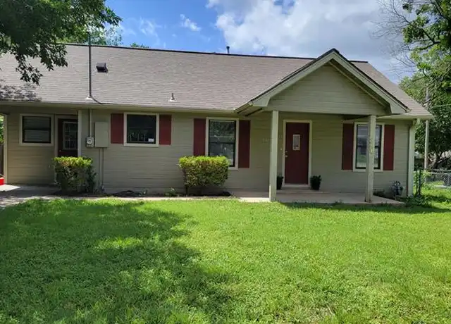Property at 986 W Long St, Stephenville, TX, 76401, 3 beds, 2 baths, [object Object]