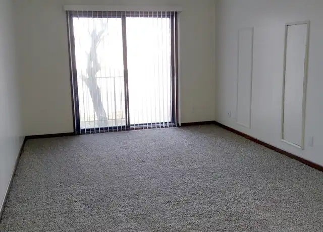Property at 630 S 4th St Unit 20, Ames, IA, 50010, 2 beds, 1 bath, [object Object]