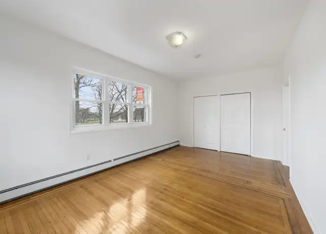 Property at 152 Bentley Ave Unit 2, Jersey City, NJ, 07304, 2 beds, 1 bath, [object Object]