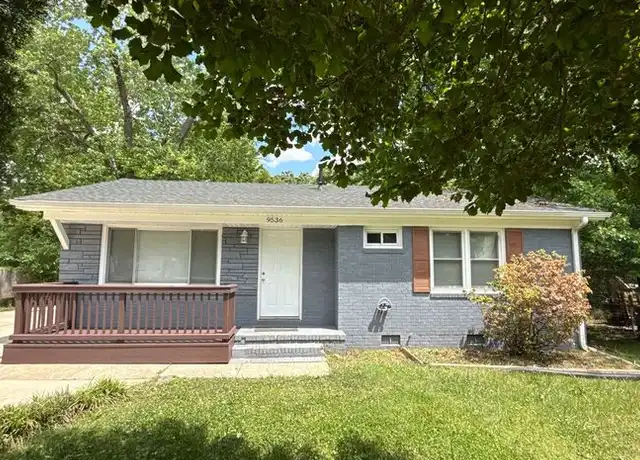 Property at 9536 Trinity Rd, Charlotte, NC, 28216, 3 beds, 1 bath, [object Object]