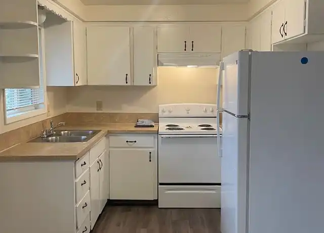 Property at 721-759 Hawthorne Ave NE Unit 735, Salem, OR, 97301, 2 beds, 1 bath, [object Object]