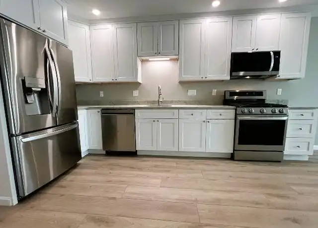 Property at 578 Elm St, Woonsocket, RI, 02895, 2 beds, 1 bath, [object Object]