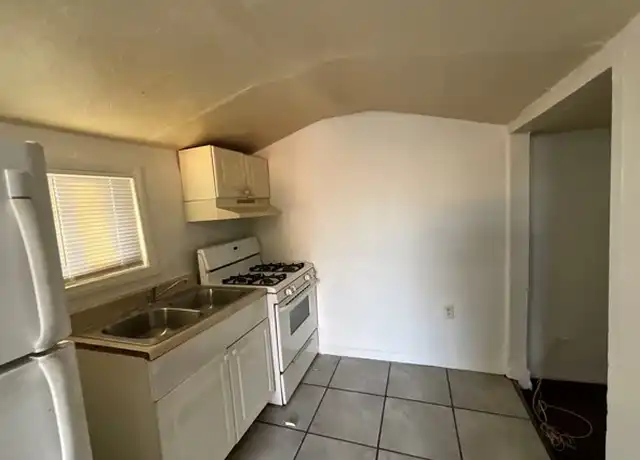 Property at 24624 3rd St, San Bernardino, CA, 92410, 0 beds, 1 bath, [object Object]