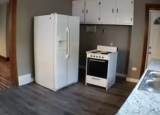 Property at 1122 W 21st St, Erie, PA, 16502, 2 beds, 1 bath, [object Object]