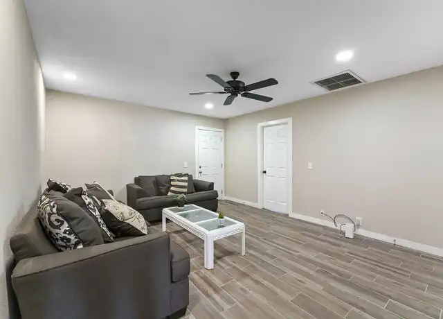 Property at 2228 W Enid Ave Unit 5, Mesa, AZ, 85202, 5 beds, 3 baths, [object Object]