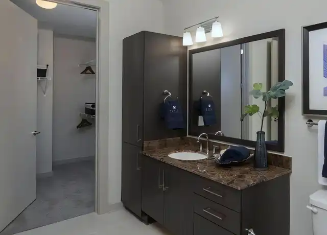Property at 2144 Peachtree Rd NW, Atlanta, GA, 30309, 1 bed, 1 bath, [object Object]