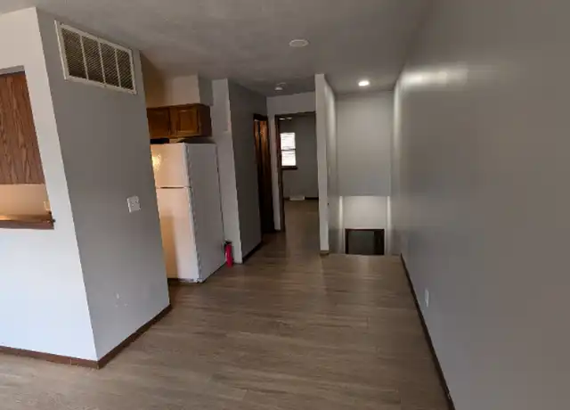Property at 615 2nd St Unit 2, Salina, KS, 67401, 2 beds, 1 bath, [object Object]