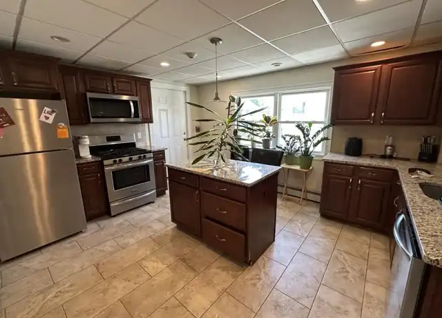 Property at 80 Park Ave, Revere, MA, 02151, 1 bed, 1 bath, [object Object]