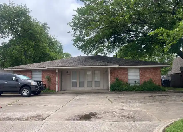 Property at 1412 Rebecca Ln, Norman, OK, 73072, 2 beds, 1 bath, [object Object]