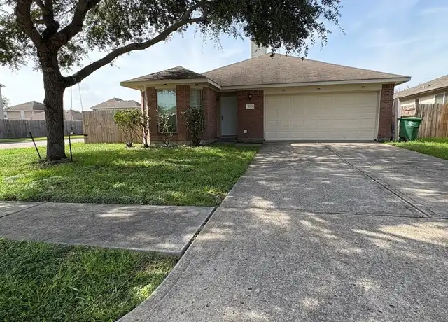 Property at 5703 Vision Ln, Houston, TX, 77048, 3 beds, 2 baths, [object Object]