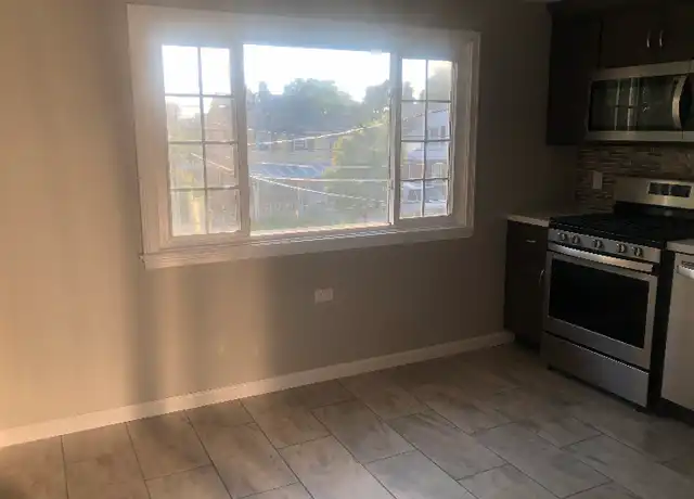 Property at 171 Springville Ave Unit 2, Amherst, NY, 14226, 3 beds, 1 bath, [object Object]