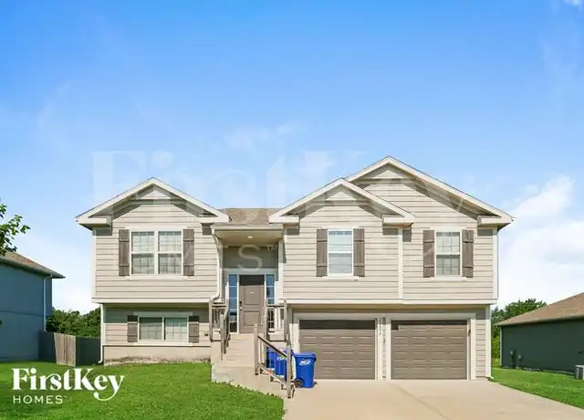 Property at 22004 Crystal Ave, Peculiar, MO, 64078, 3 beds, 2.5 baths, [object Object]