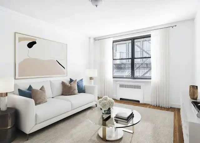 Property at 8 E 48th St Unit 5G, New York, NY, 10017, 1 bed, 1 bath, [object Object]