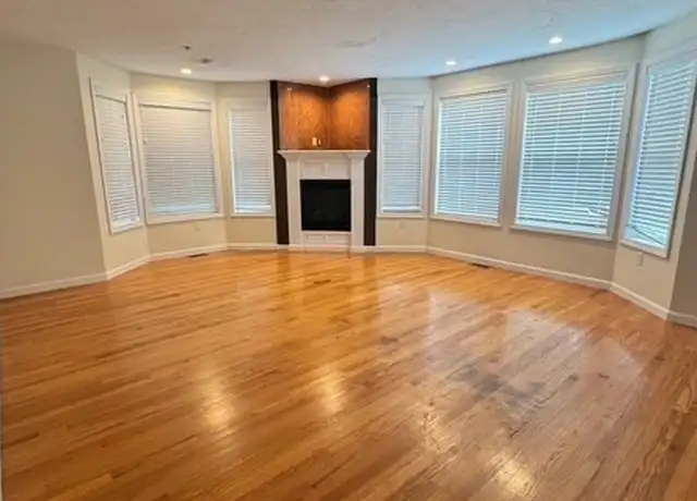 Property at 16 Saco St #2, Dorchester, MA, 02122, 2 beds, 2 baths, [object Object]
